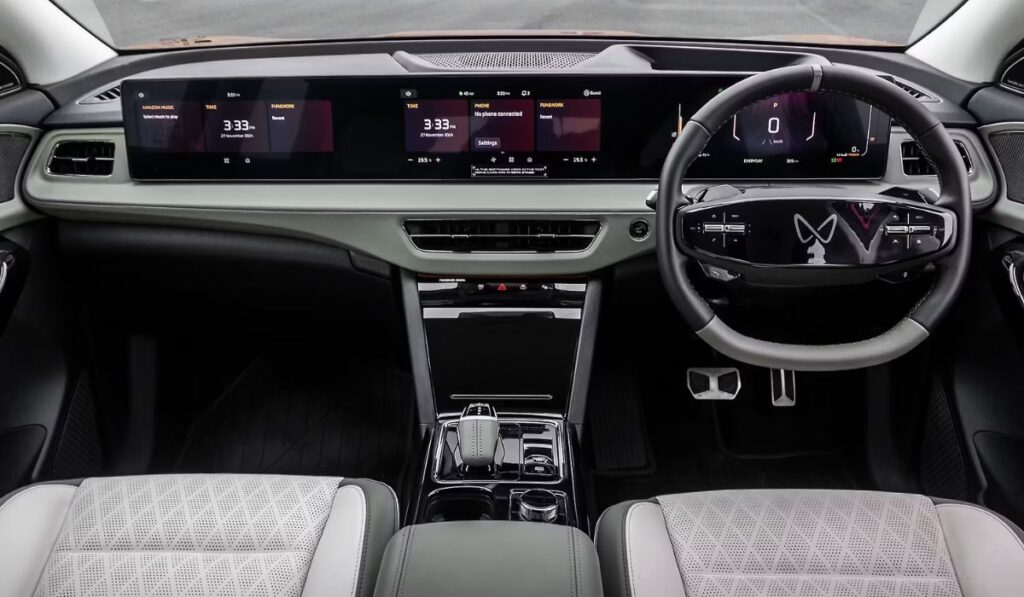 Mahindra XEV 9S vs Kia Carens Clavis EV