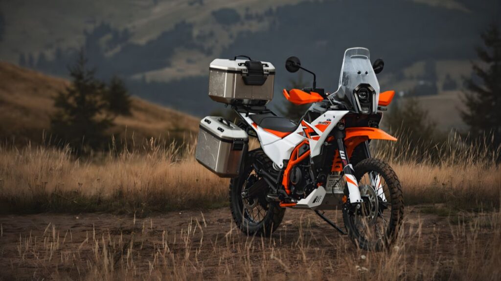 Best Adventure Bikes Under 5 Lakhs in India: KTM 390 Adventure